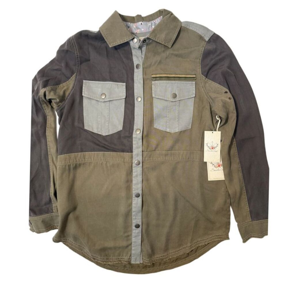BNCI Boundless North‎ Everett Patched Surplus Shirt MILITARY GREEN Medium